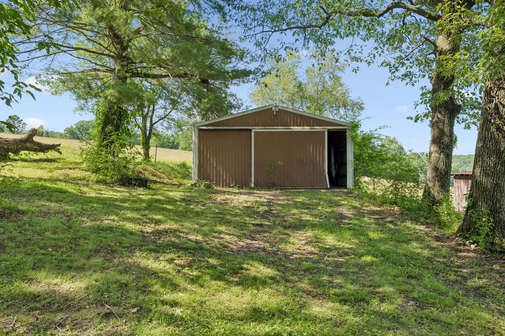 211 Hickory Hollow Road Tullahoma TN 37388