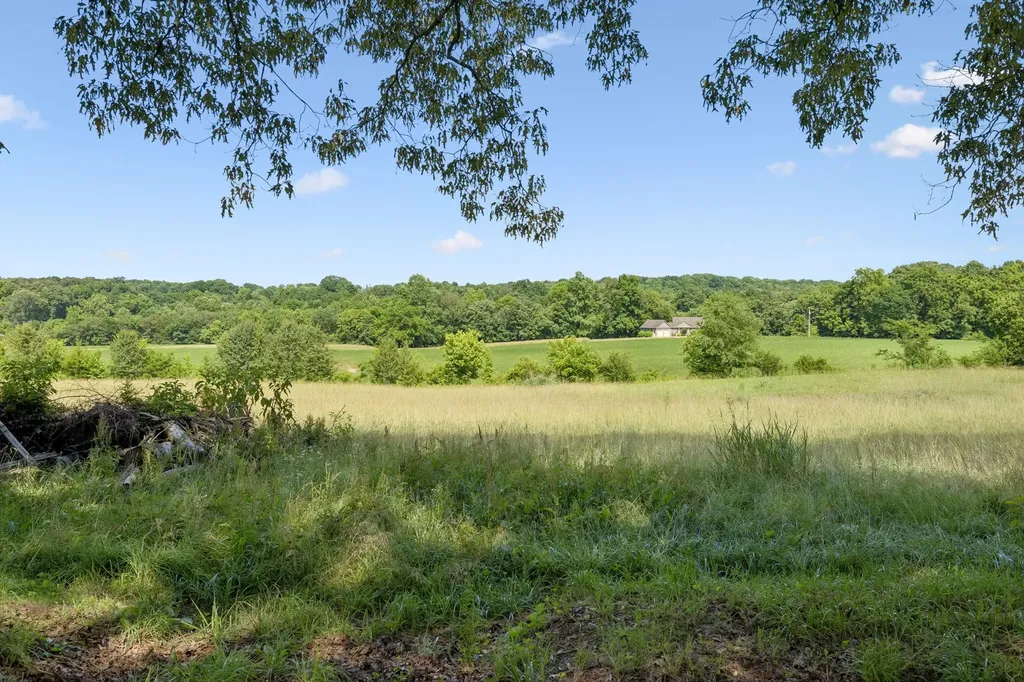 211 Hickory Hollow Road Tullahoma TN 37388