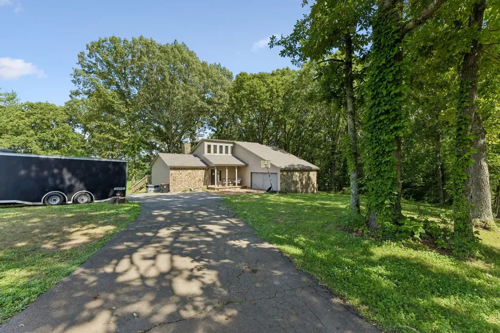 211 Hickory Hollow Road Tullahoma TN 37388