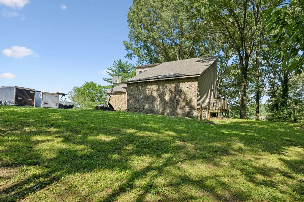 211 Hickory Hollow Road Tullahoma TN 37388