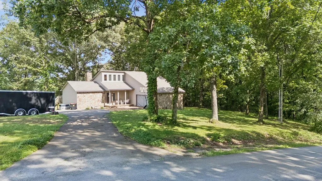211 Hickory Hollow Road Tullahoma TN 37388