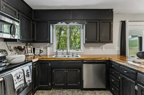 211 Hickory Hollow Road Tullahoma TN 37388