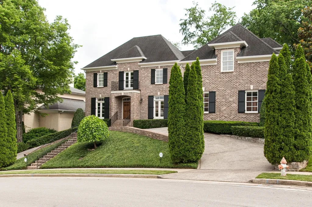 4114 Elder Place Nashville TN 37215