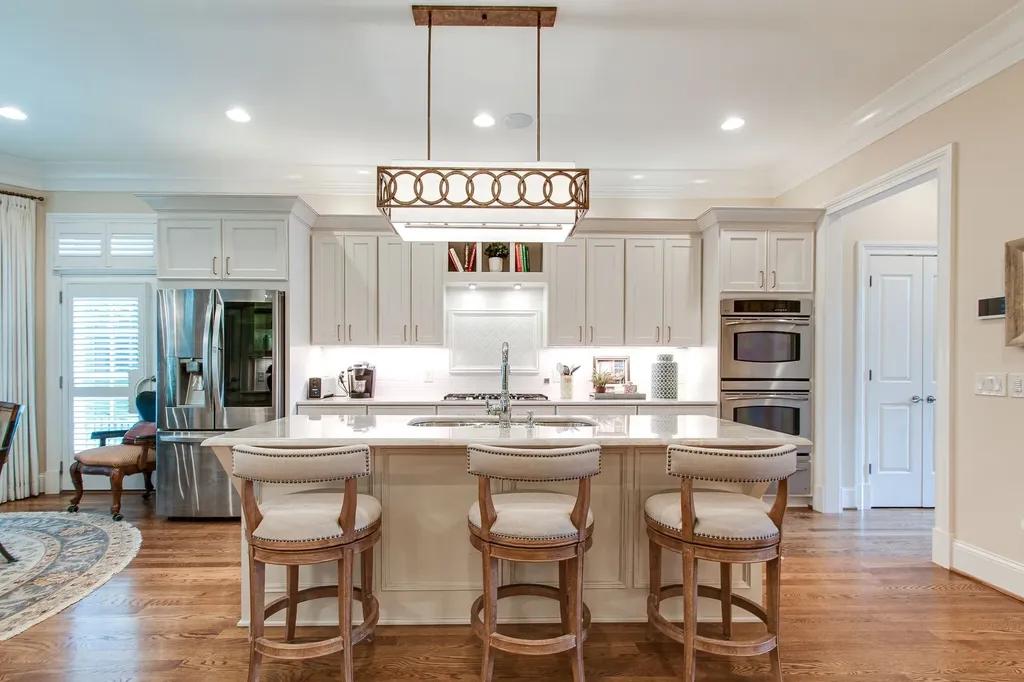 4114 Elder Place Nashville TN 37215