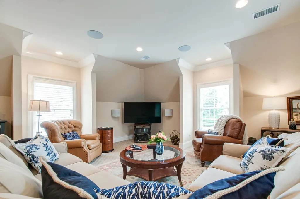 4114 Elder Place Nashville TN 37215