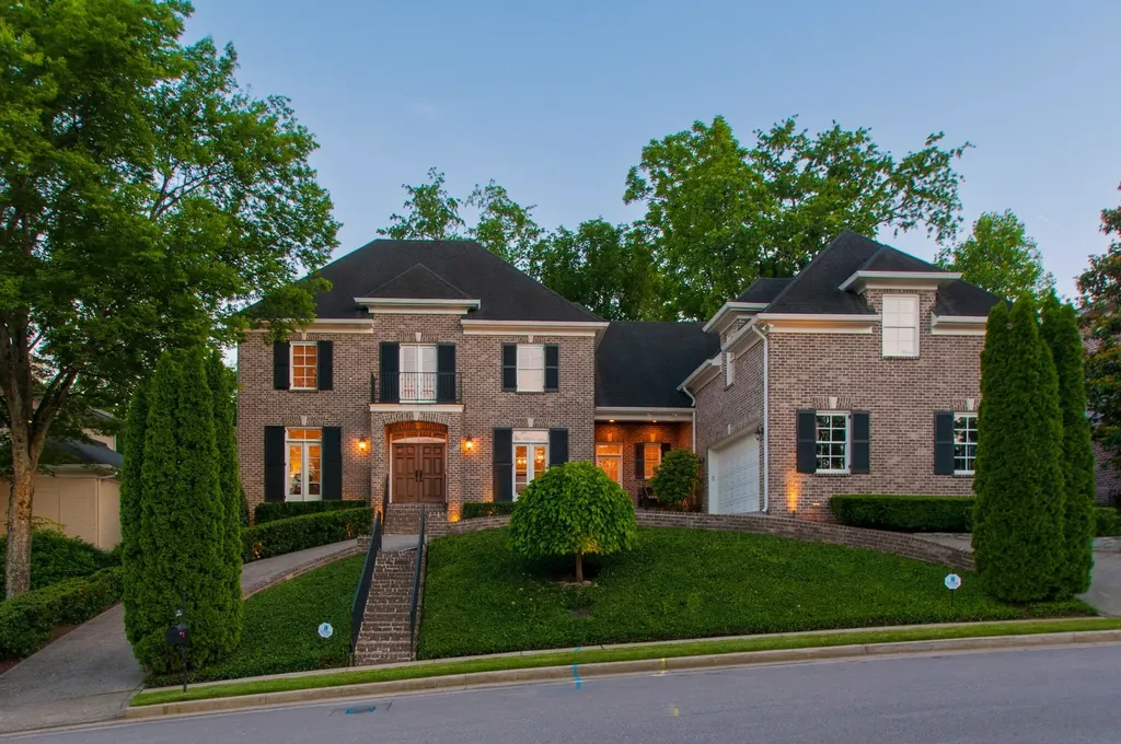 4114 Elder Place Nashville TN 37215