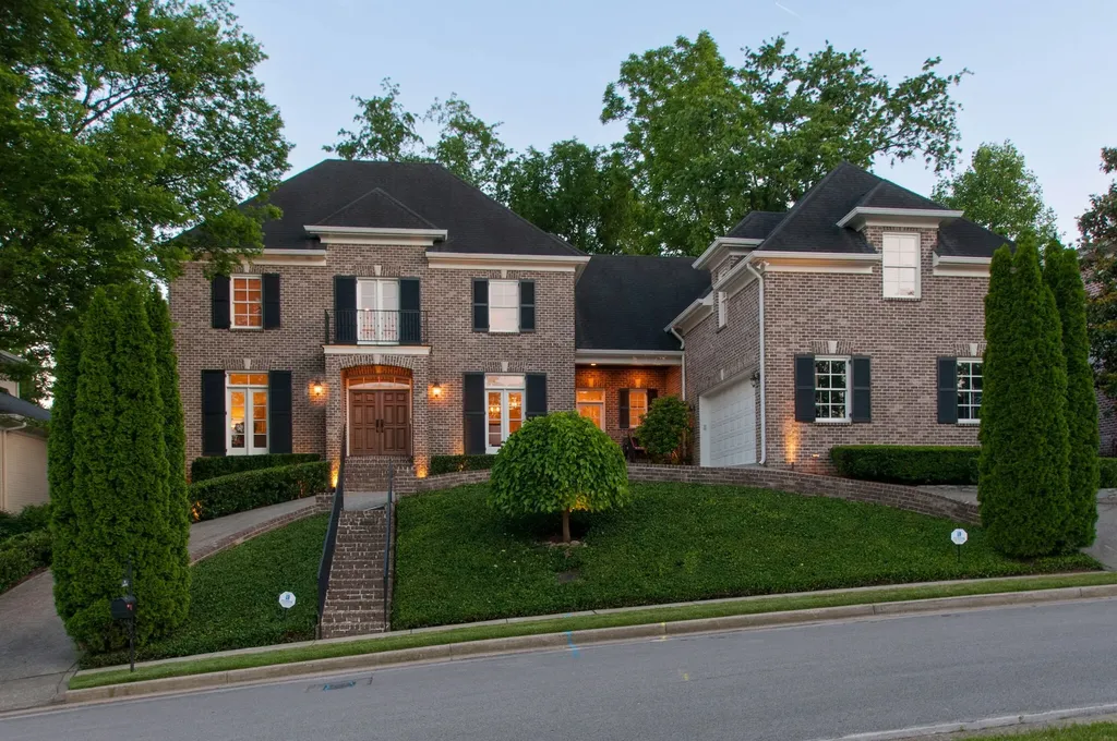 4114 Elder Place Nashville TN 37215