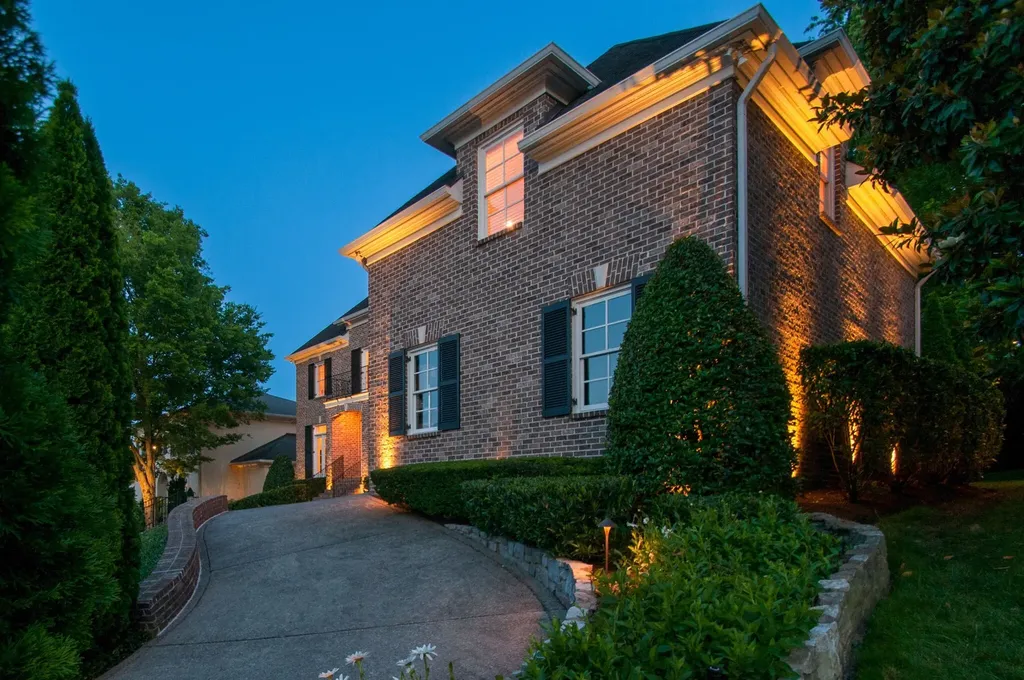 4114 Elder Place Nashville TN 37215