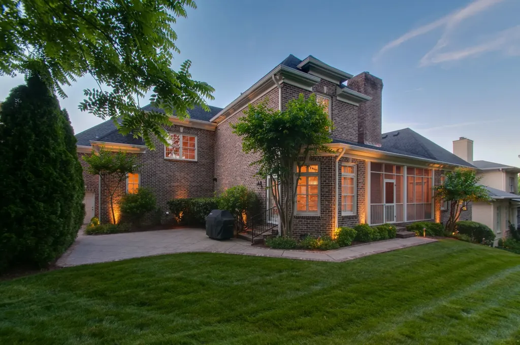 4114 Elder Place Nashville TN 37215