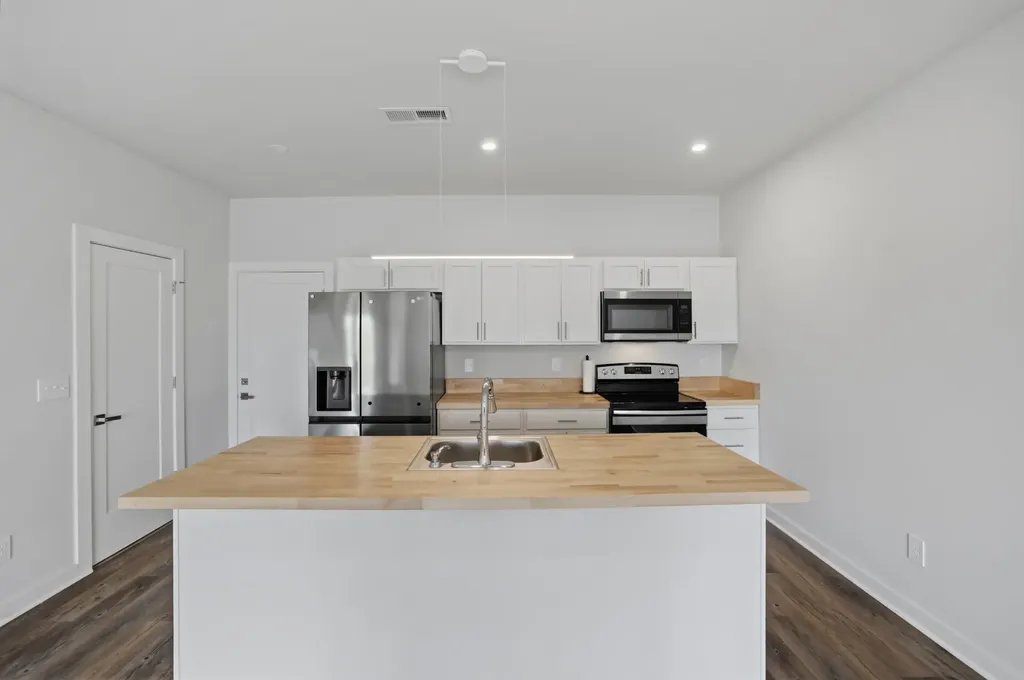 3625 Hydes Ferry Road Nashville TN 37218