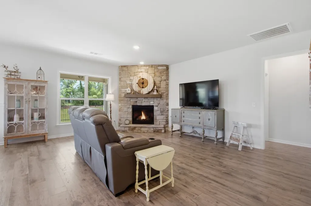 1948 Fayette Court Spring Hill TN 37174