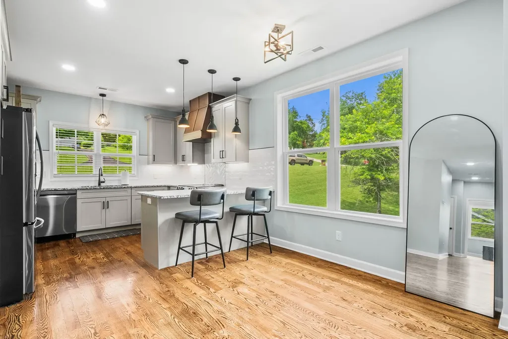 1925 Normerle Drive Goodlettsville TN 37072