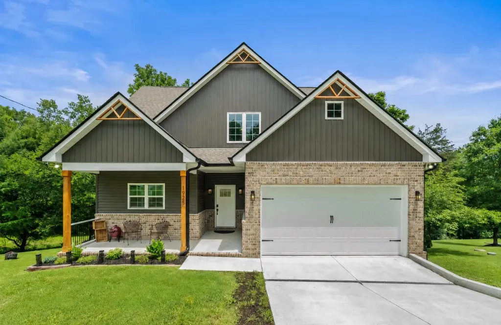 1925 Normerle Drive Goodlettsville TN 37072