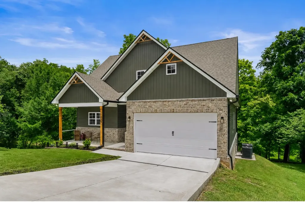 1925 Normerle Drive Goodlettsville TN 37072