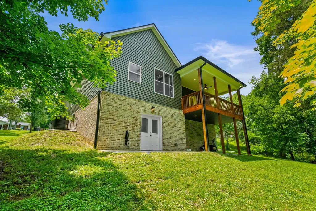 1925 Normerle Drive Goodlettsville TN 37072