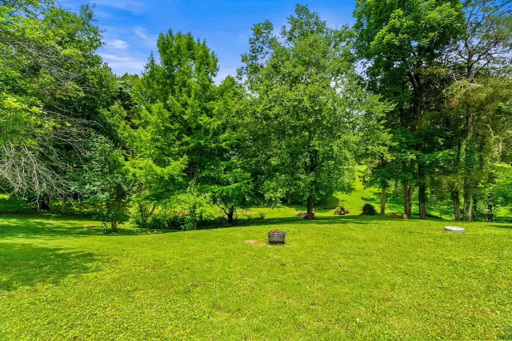 1925 Normerle Drive Goodlettsville TN 37072