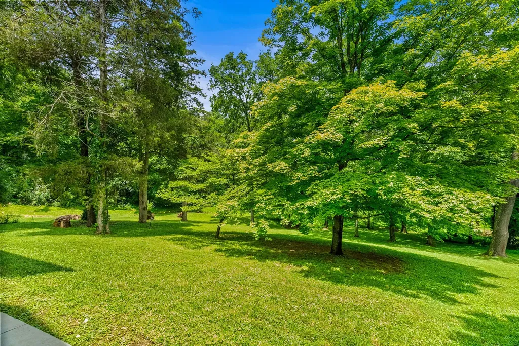 1925 Normerle Drive Goodlettsville TN 37072