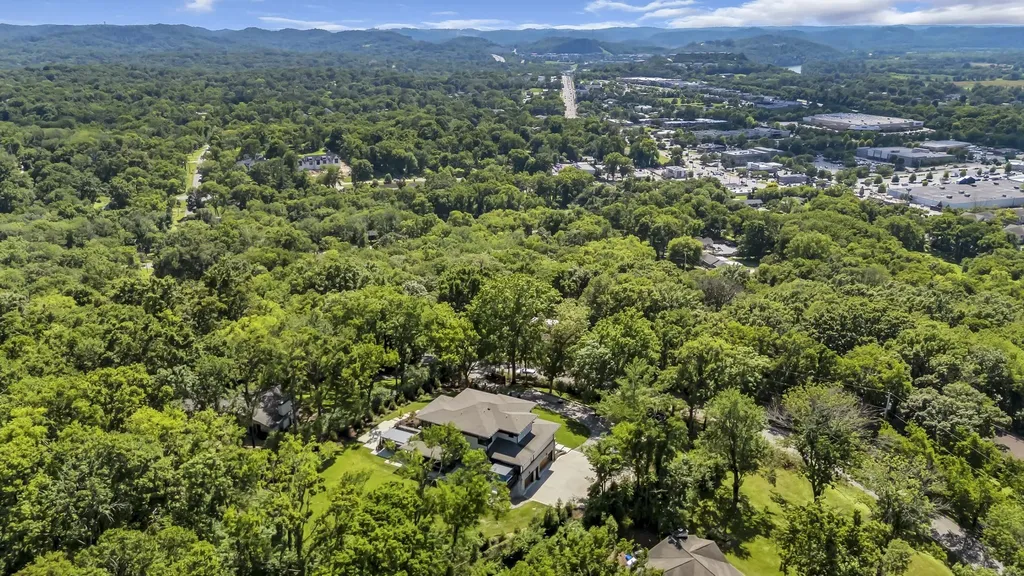 6449 Fleetwood Drive Nashville TN 37209