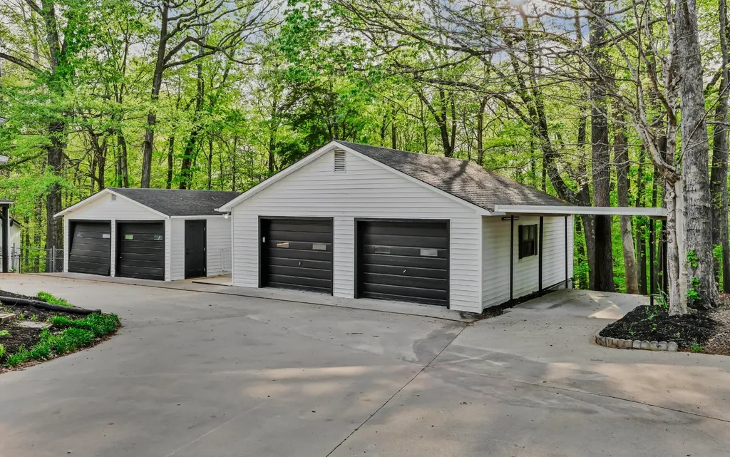 2690 Ashland City Road Clarksville TN 37043