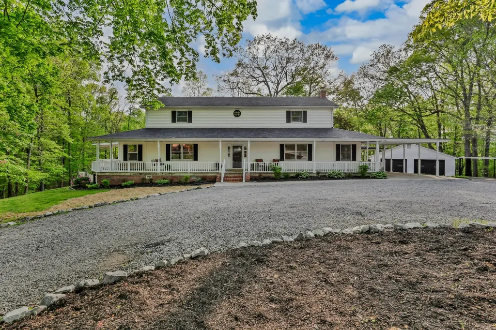 2690 Ashland City Road Clarksville TN 37043