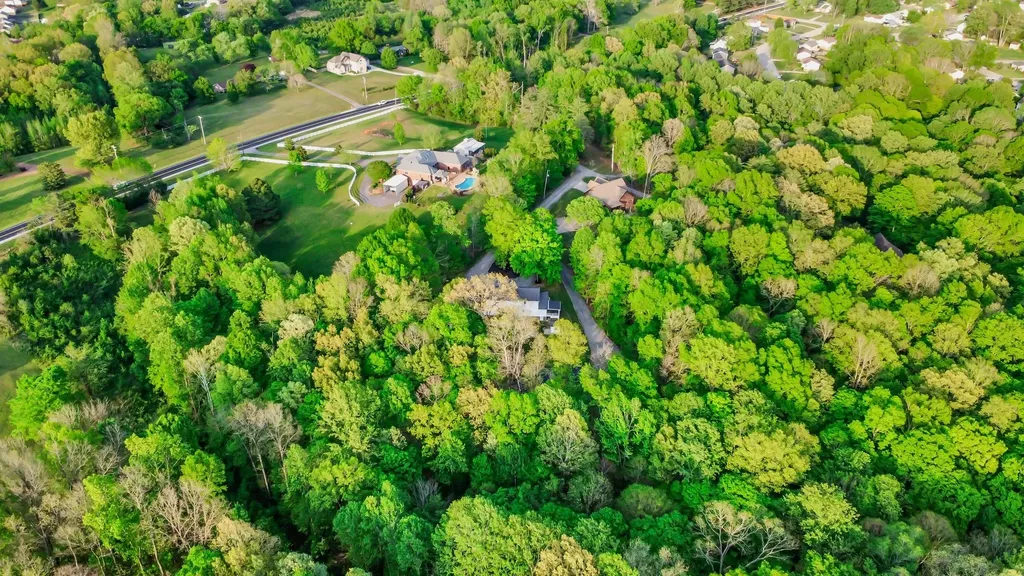 2690 Ashland City Road Clarksville TN 37043