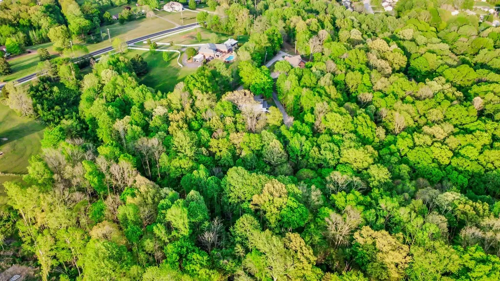 2690 Ashland City Road Clarksville TN 37043