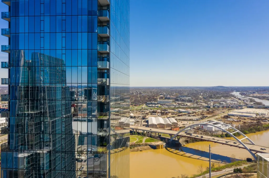 160 2nd Ave, S Nashville TN 37201