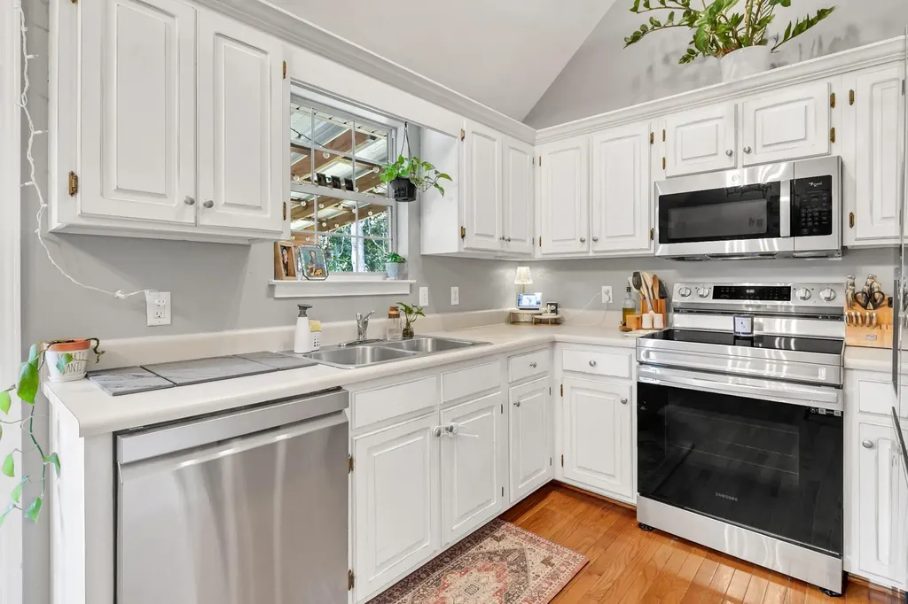 6452 White Tail Drive Ooltewah TN 37363