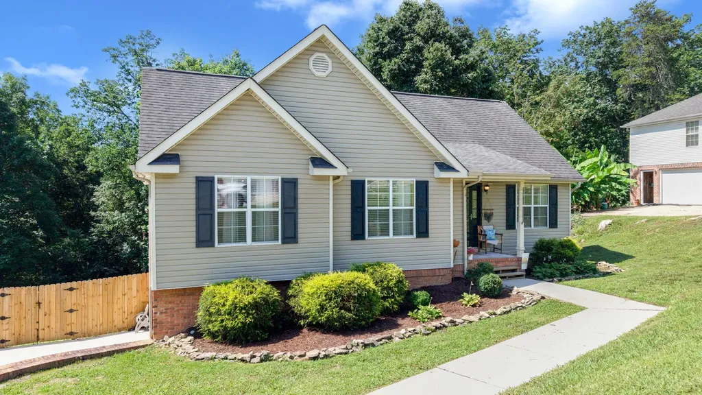 6452 White Tail Drive Ooltewah TN 37363