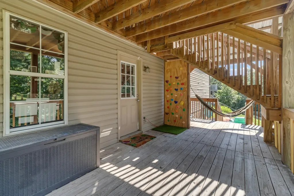 6452 White Tail Drive Ooltewah TN 37363
