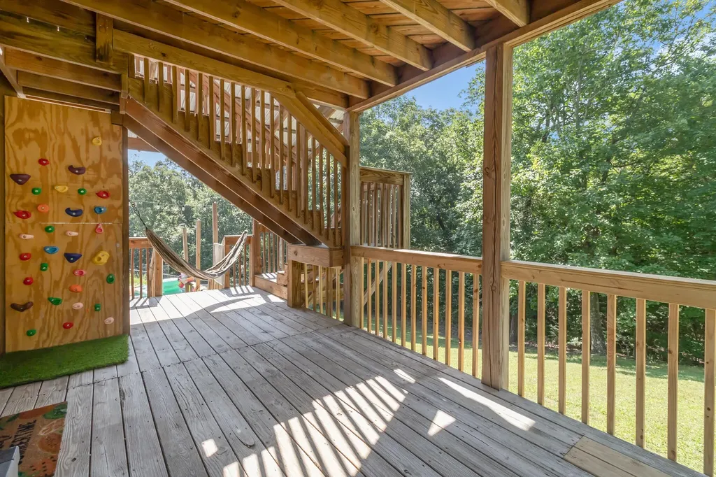 6452 White Tail Drive Ooltewah TN 37363