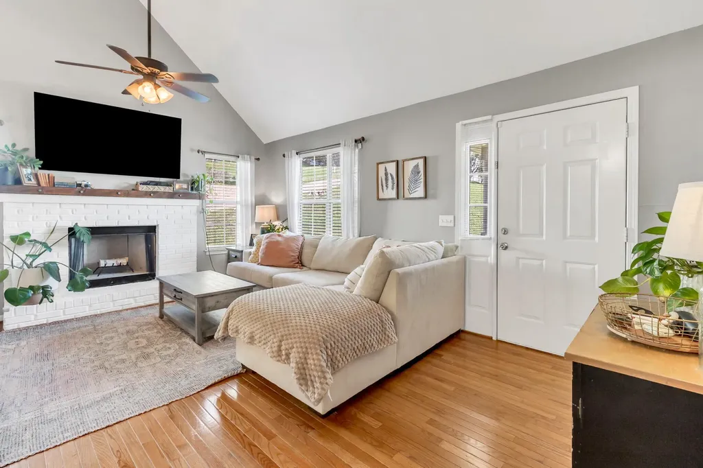 6452 White Tail Drive Ooltewah TN 37363