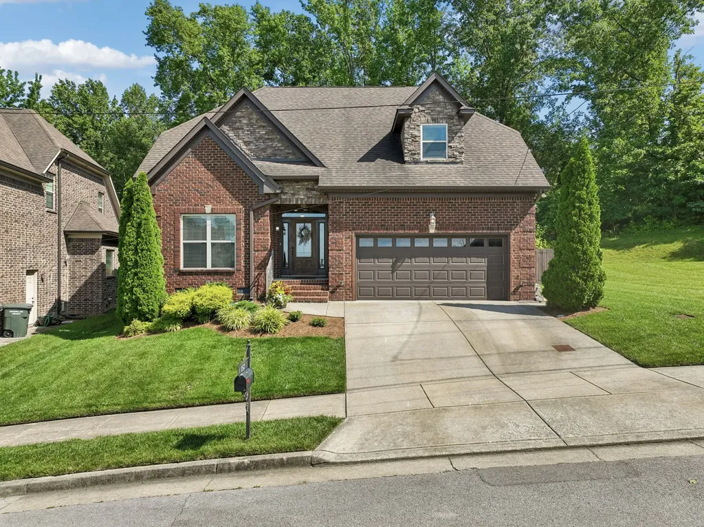 157 Tulip Grove Point Hermitage TN 37076