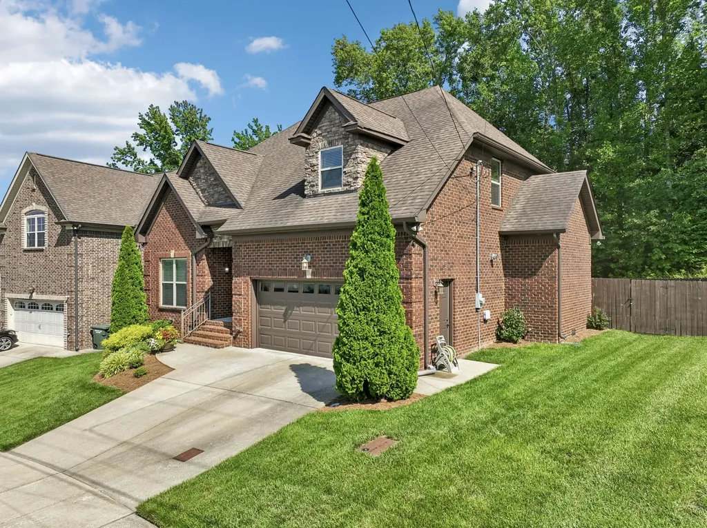157 Tulip Grove Point Hermitage TN 37076