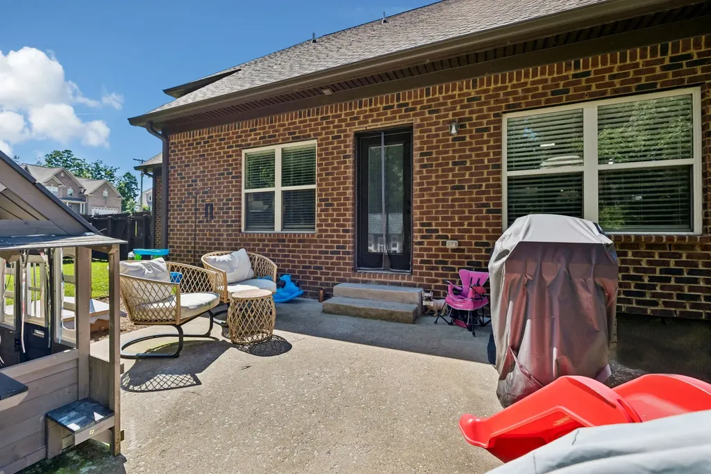 157 Tulip Grove Point Hermitage TN 37076