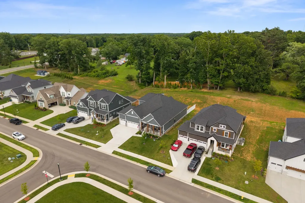 7231 Richvale Drive Fairview TN 37062