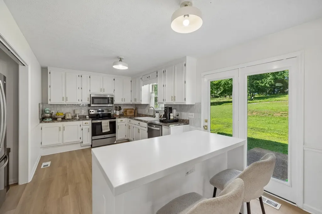 636 Shelley Drive Mount Juliet TN 37122