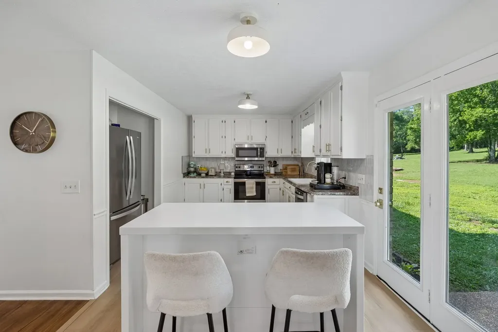 636 Shelley Drive Mount Juliet TN 37122