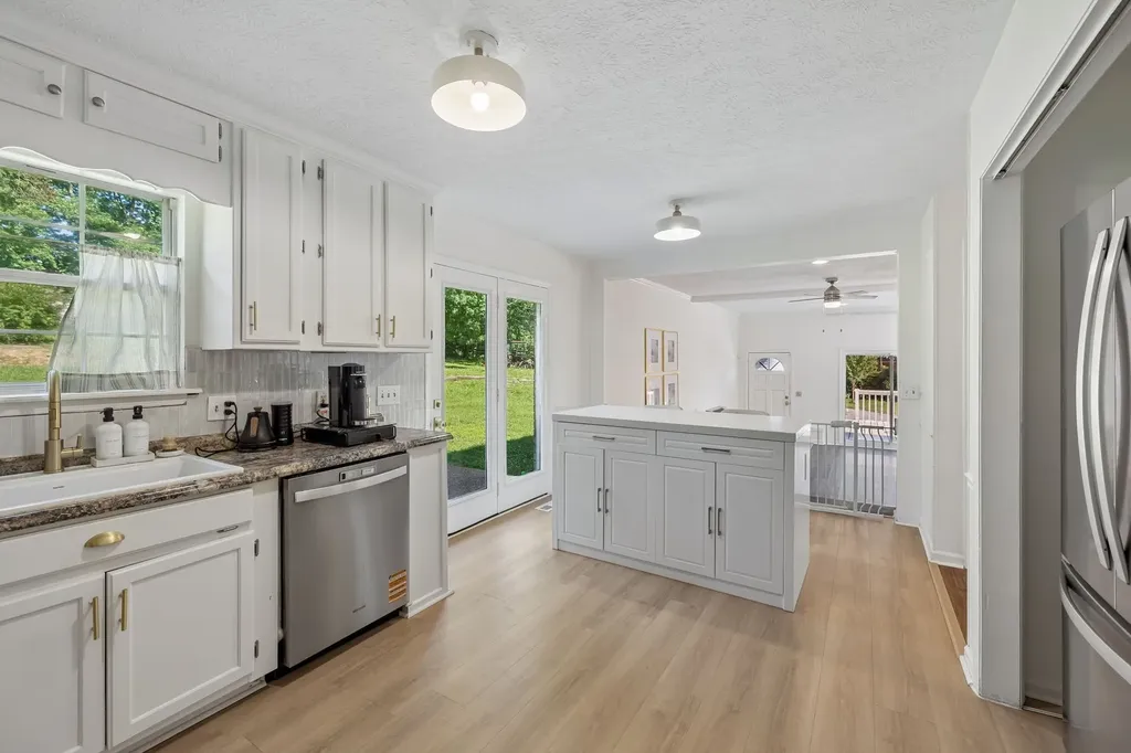 636 Shelley Drive Mount Juliet TN 37122