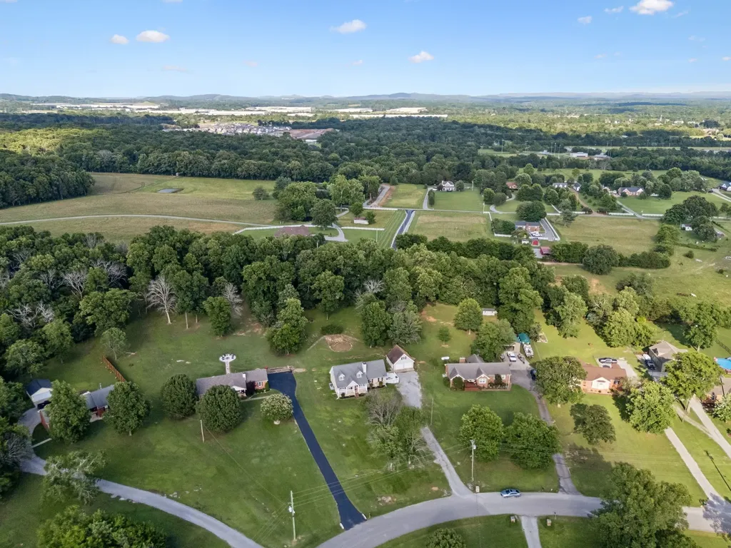 636 Shelley Drive Mount Juliet TN 37122