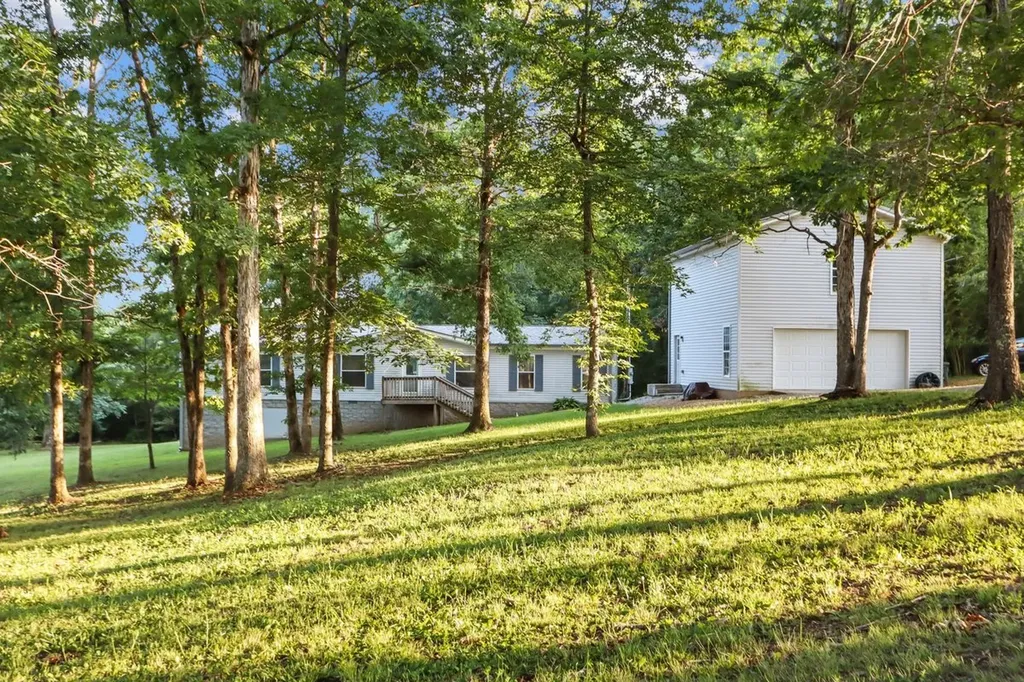 555 Fire Tower Road Dickson TN 37055