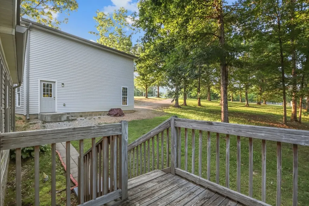 555 Fire Tower Road Dickson TN 37055