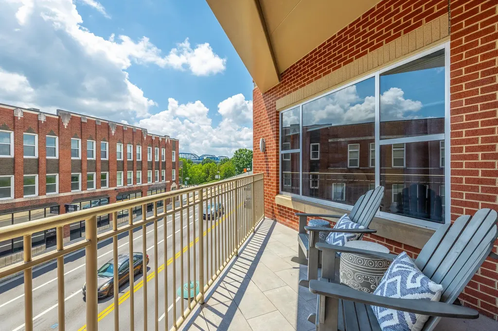 4 Cherokee Boulevard Chattanooga TN 37405