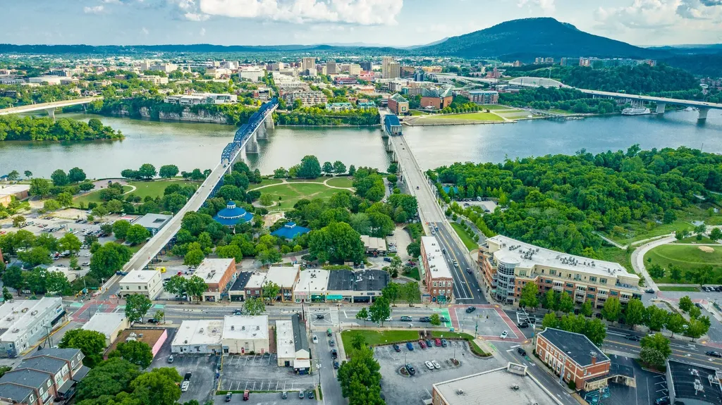 4 Cherokee Boulevard Chattanooga TN 37405