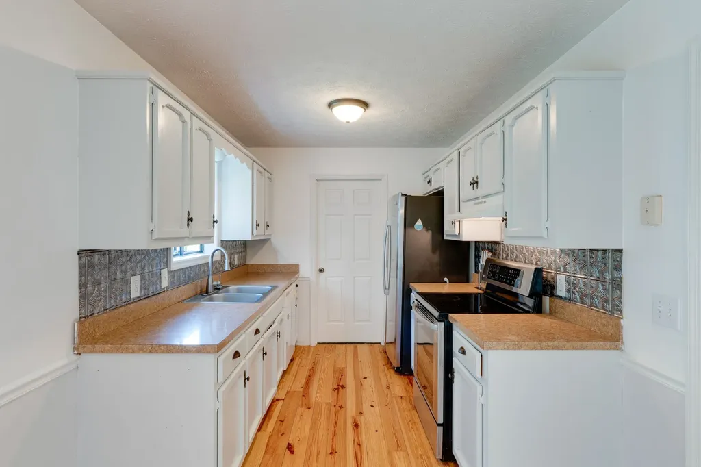 463 Calista Road White House TN 37188