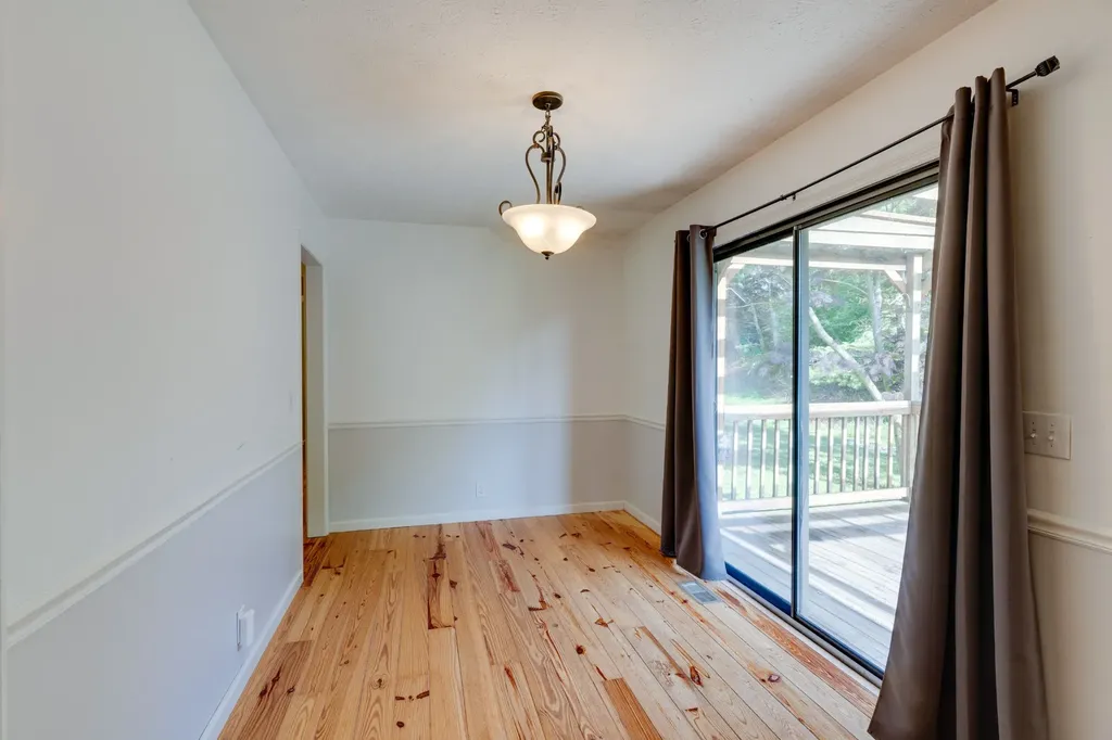 463 Calista Road White House TN 37188