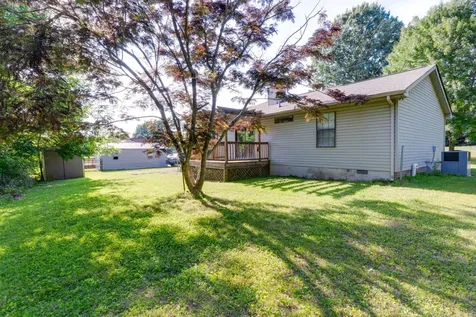 463 Calista Road White House TN 37188