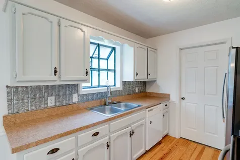 463 Calista Road White House TN 37188