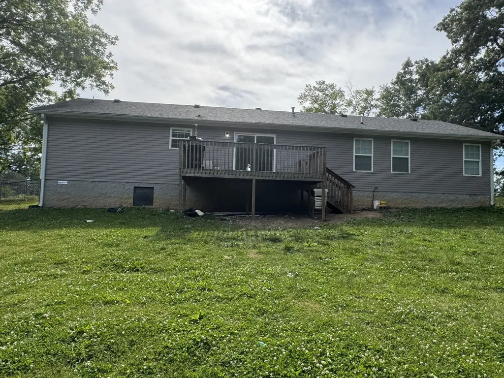 105 Larkins Drive White Bluff TN 37187