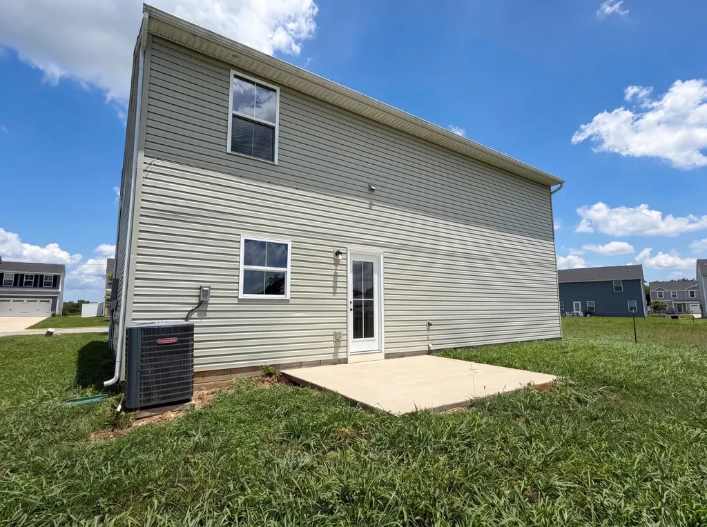 937 Blue Ash Way Christiana TN 37037